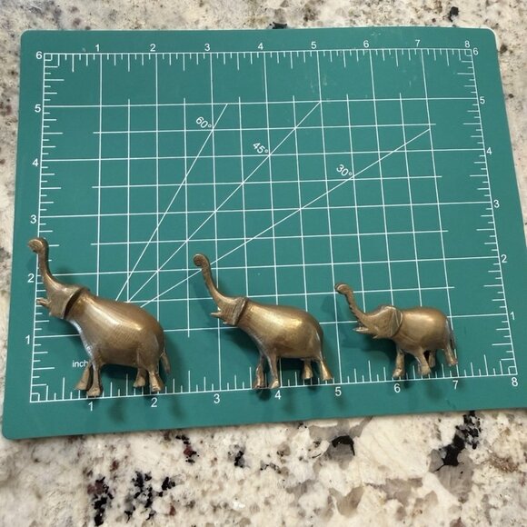 3 VTG MCM Brass Elephants Figurines Good Luck Hollywood Regency Paper Weights - Picture 6 of 9
